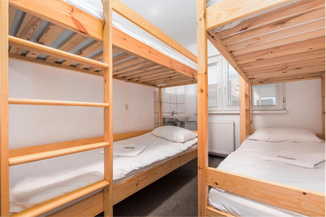 Хостелы Luxhostel24 Warsaw Варшава-28